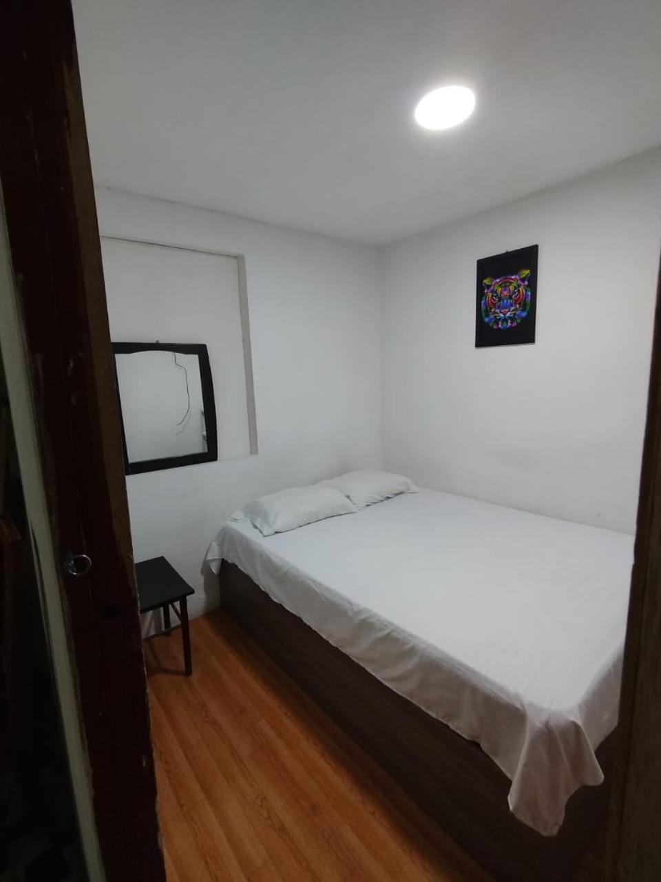 Hostal La 18 Перейра Екстер'єр фото